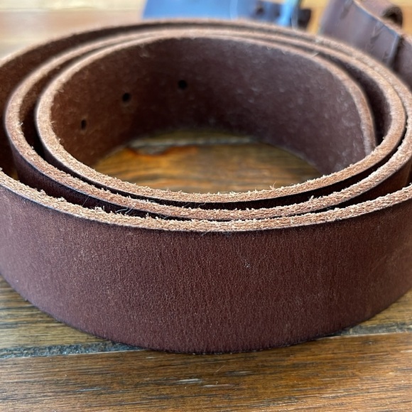 Frye | Genuine Leather 40” Belt | Brown | Full Grain 1.5” Wide - Picture 3 of 4